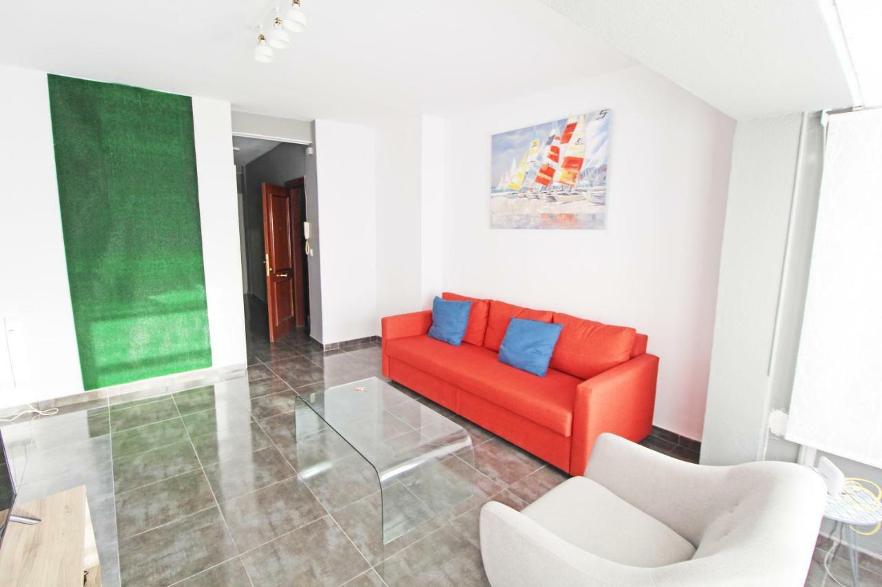 Centrico Y Espacioso Piso En Barrio Tranquilo Alicante Bagian luar foto